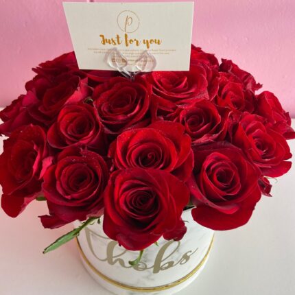 Luxury Box of 30 Roses