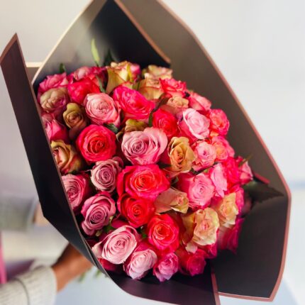 Luxury Bouquet of 50 Roses